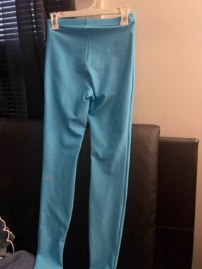 ALO yoga High Waist Aqua Blue Zippered Leggings Size Medium EUC